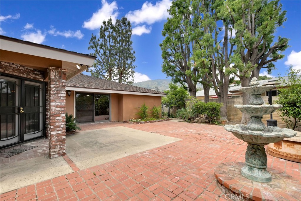 1740 Branch Oak Drive