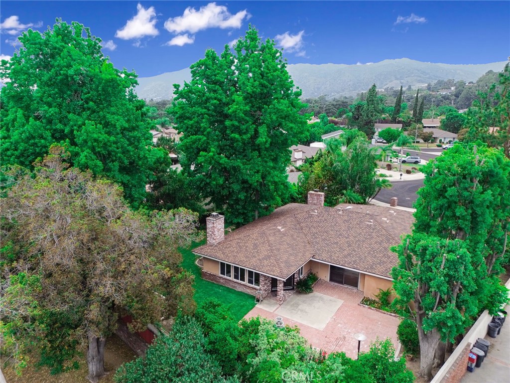 1740 Branch Oak Drive