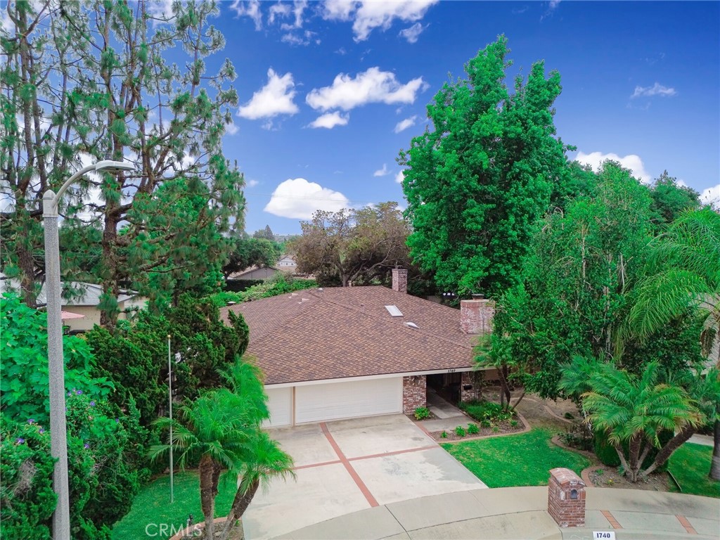 1740 Branch Oak Drive