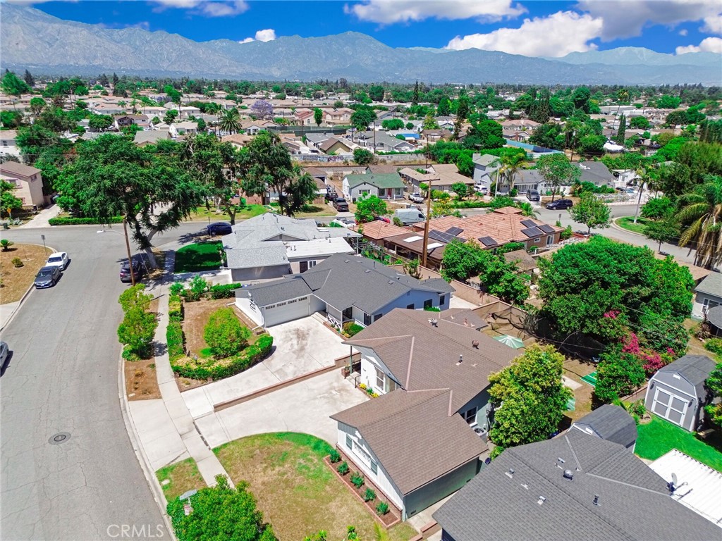 4554 Darlow Avenue