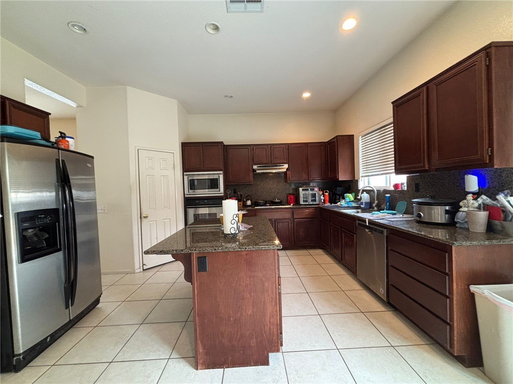 16440 Quarter Horse Road