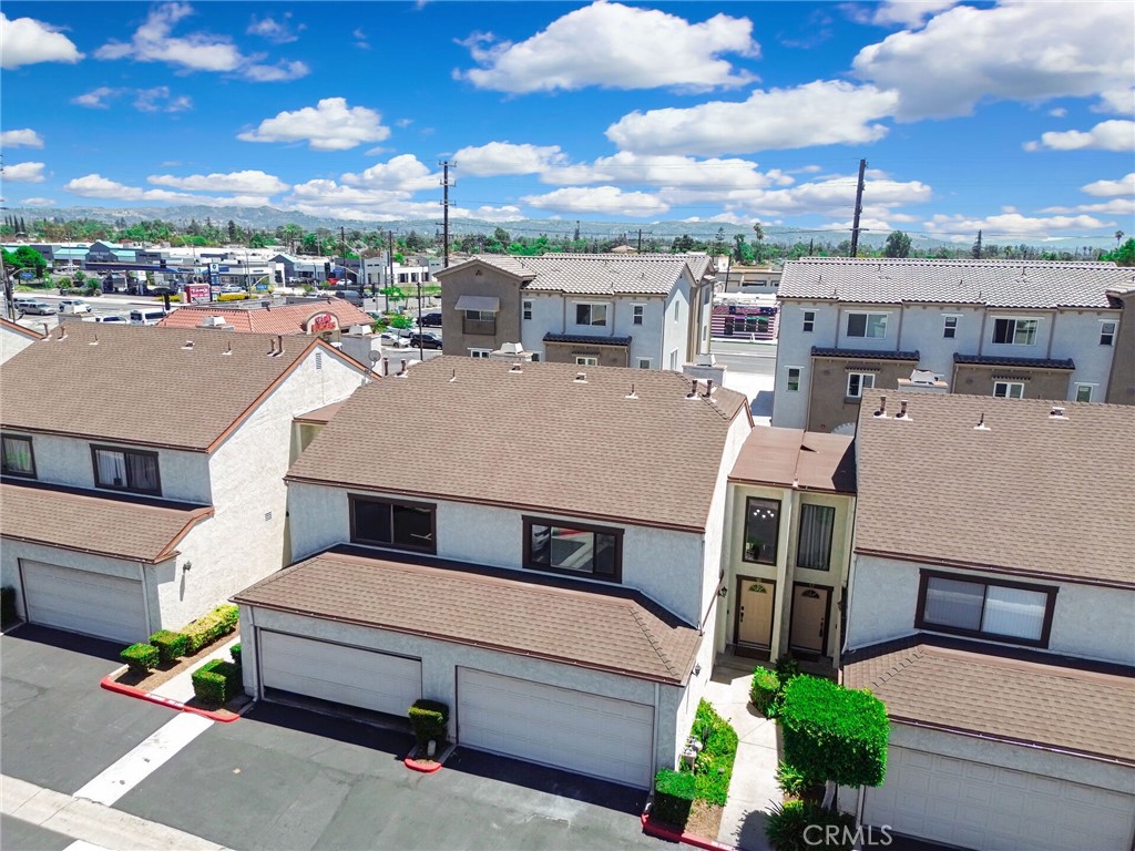 821 S Cerritos Avenue 18