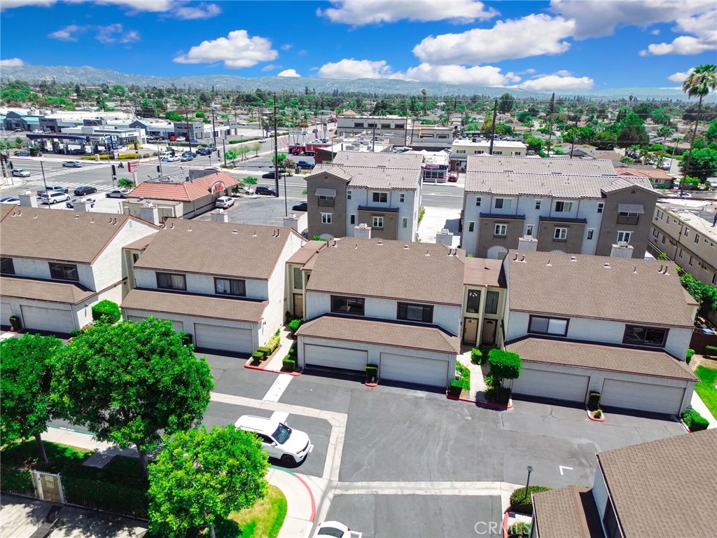 821 S Cerritos Avenue 18