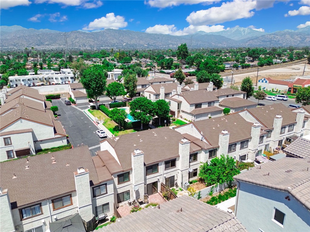821 S Cerritos Avenue 18