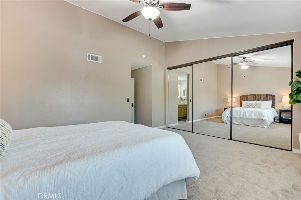 821 S Cerritos Avenue 18