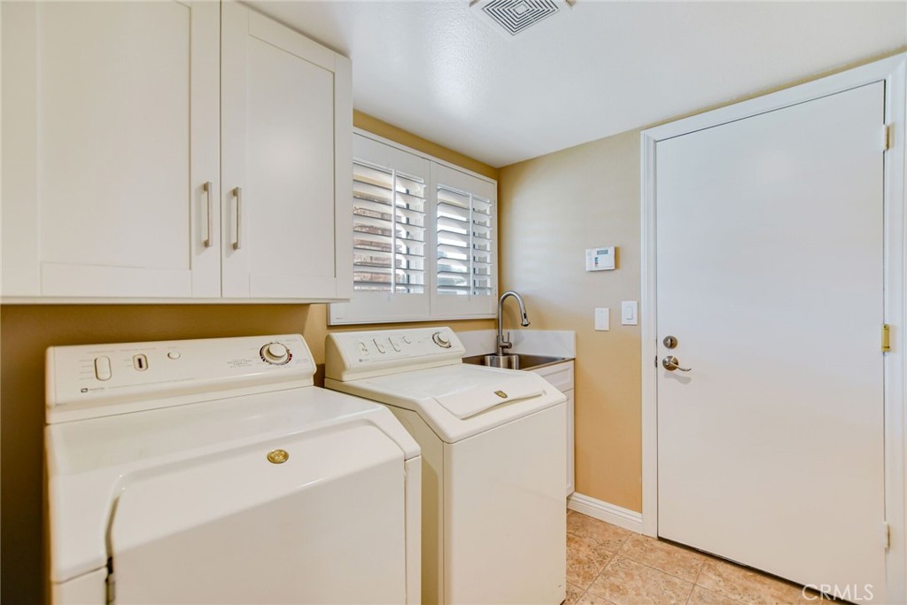 1439 Sierra Sky Drive