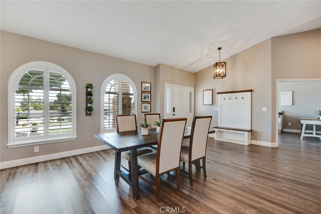 6980 Oak View Court