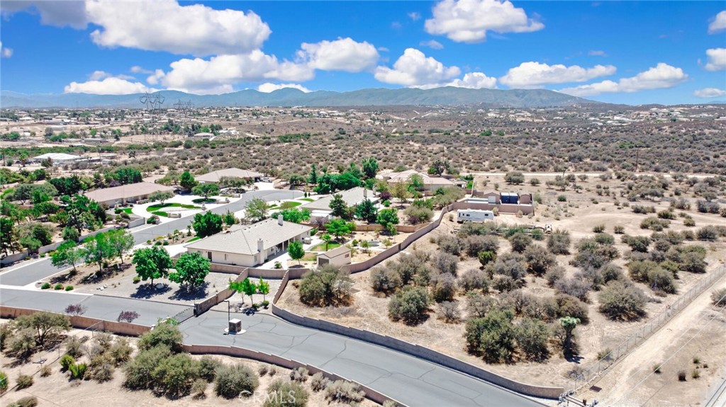 6980 Oak View Court