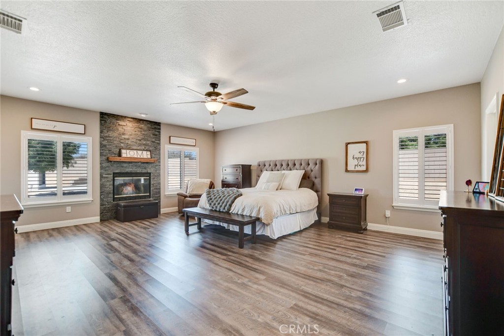 6980 Oak View Court