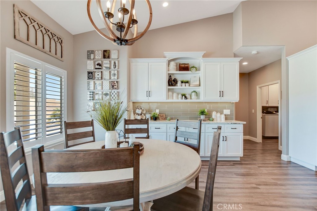 6980 Oak View Court