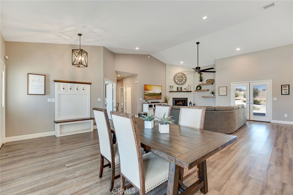 6980 Oak View Court