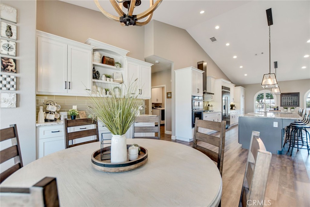 6980 Oak View Court