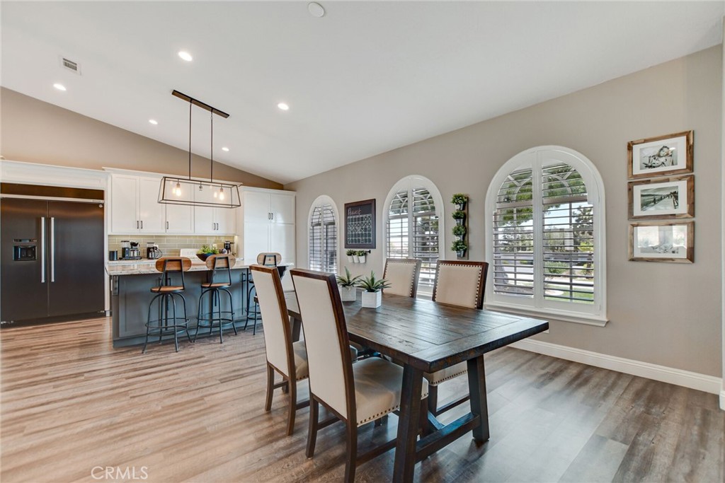 6980 Oak View Court