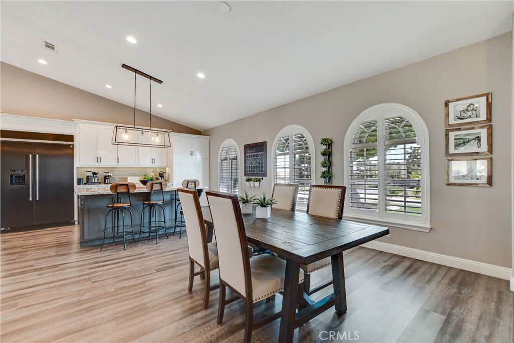 6980 Oak View Court