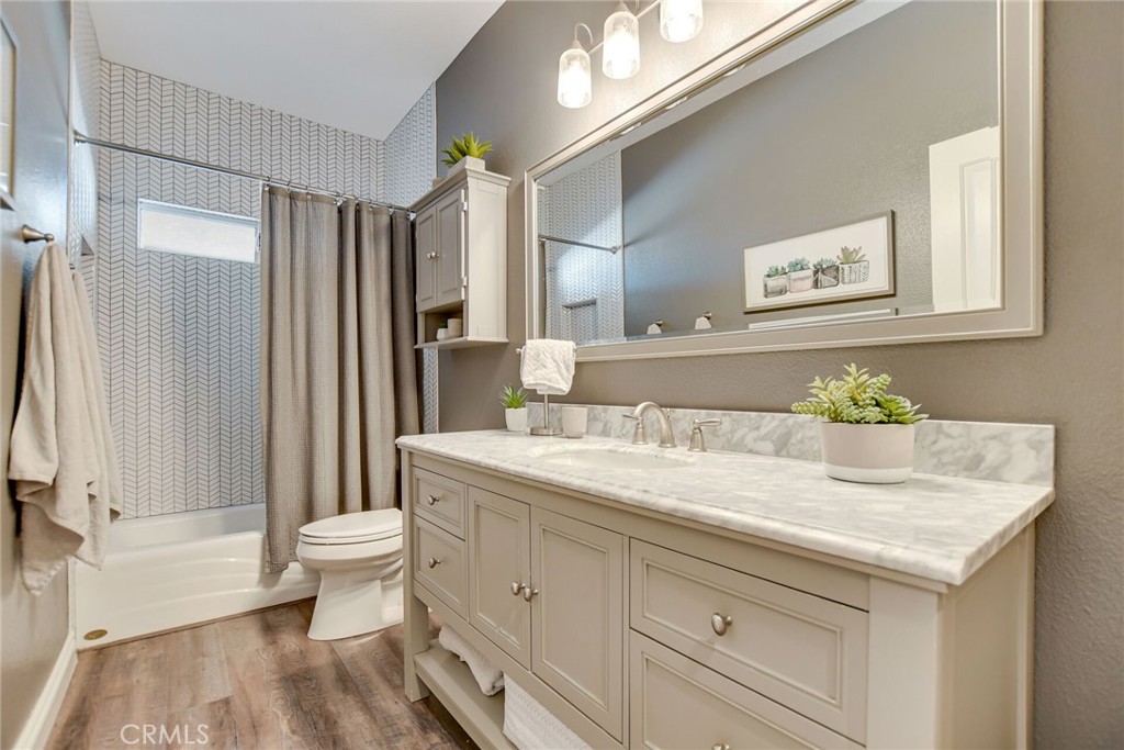 6980 Oak View Court