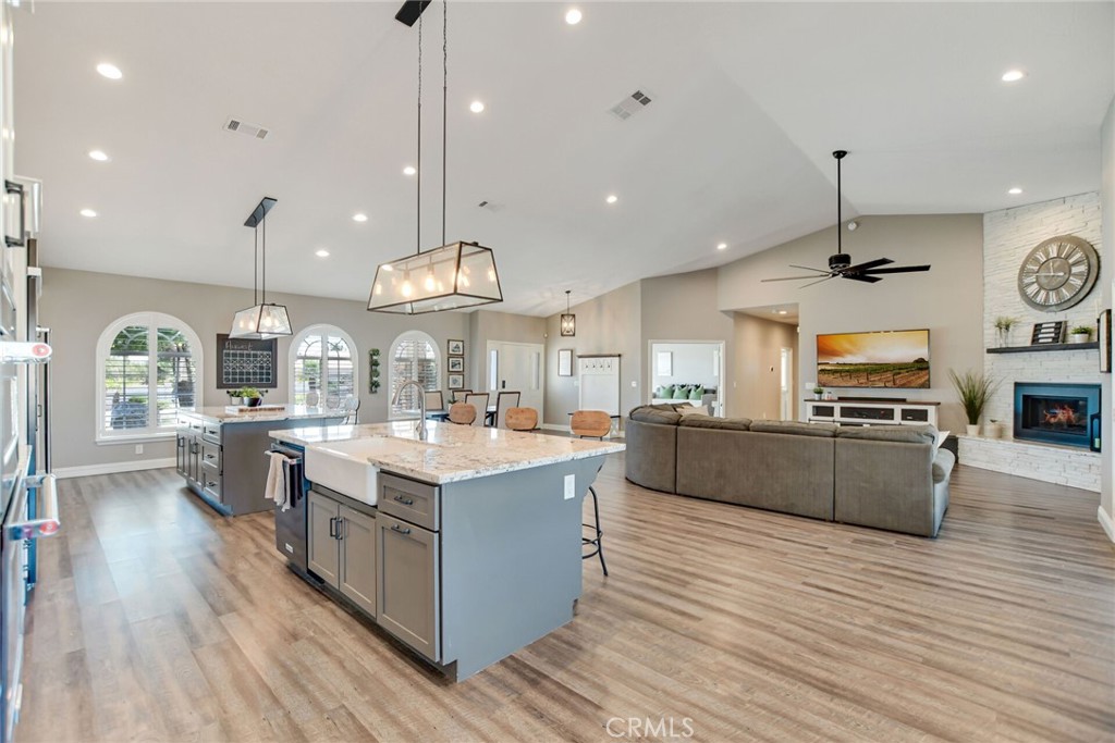 6980 Oak View Court