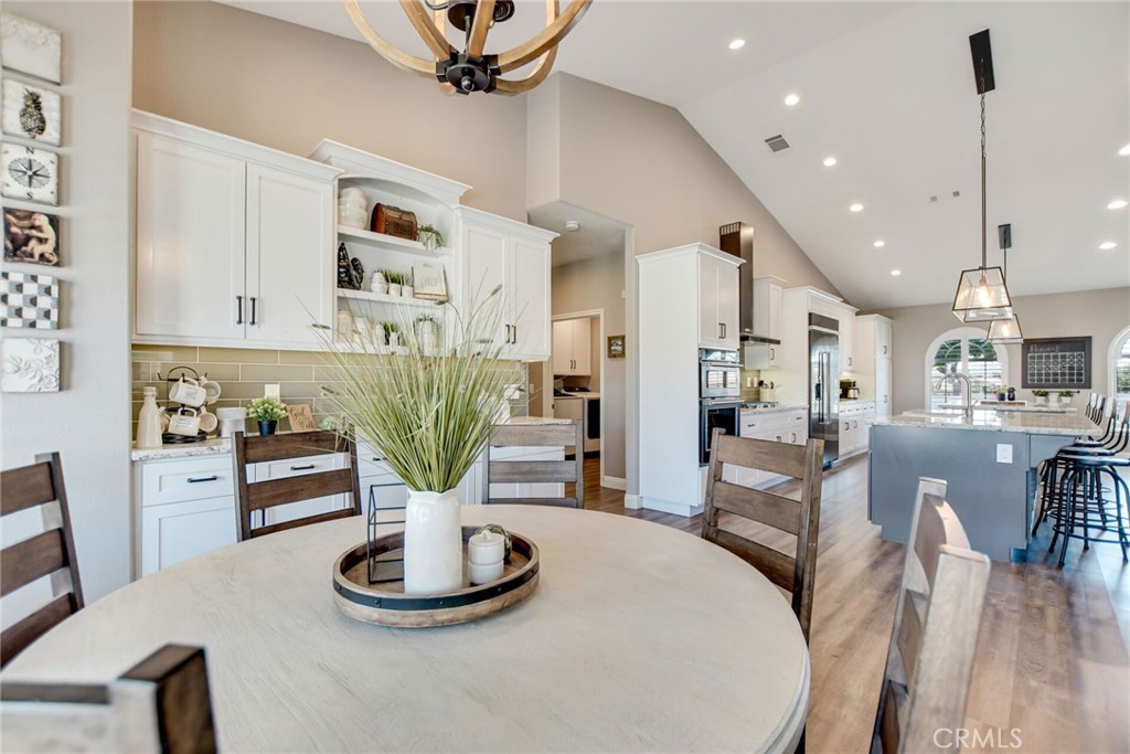 6980 Oak View Court