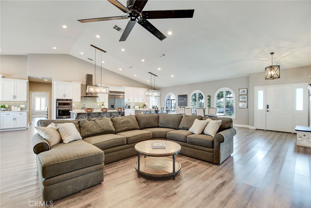 6980 Oak View Court