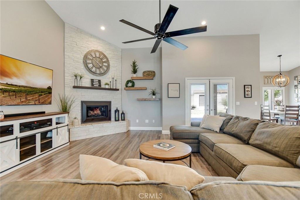 6980 Oak View Court