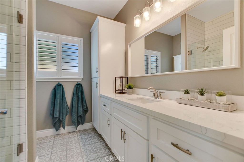 6980 Oak View Court