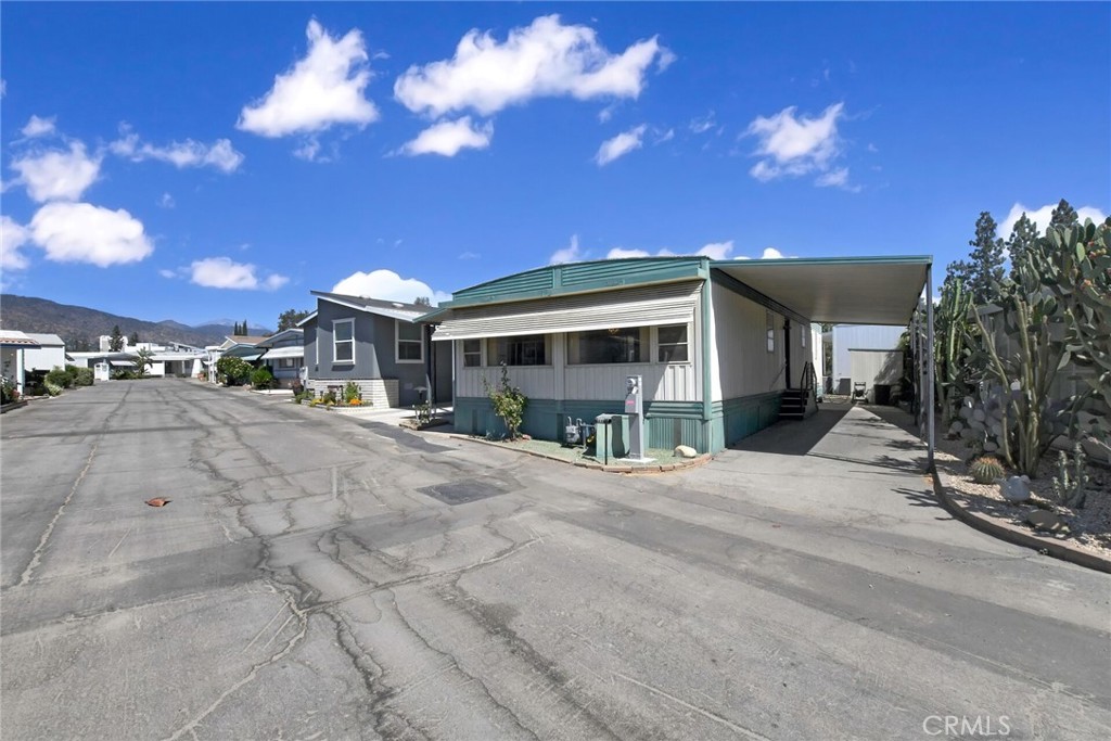 840 Foothill Blvd. 99