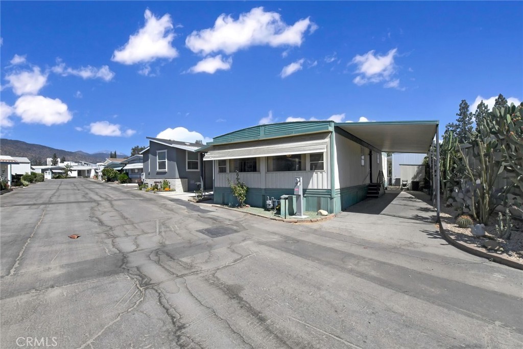 840 Foothill Blvd. 99