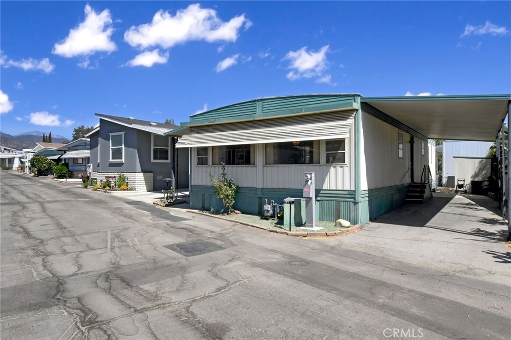 840 Foothill Blvd. 99