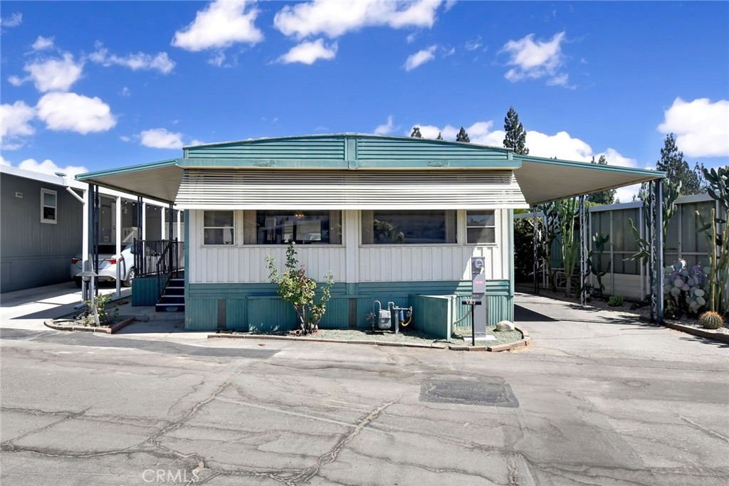 840 Foothill Blvd. 99