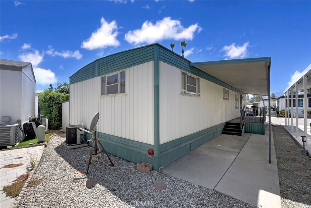 840 Foothill Blvd. 99