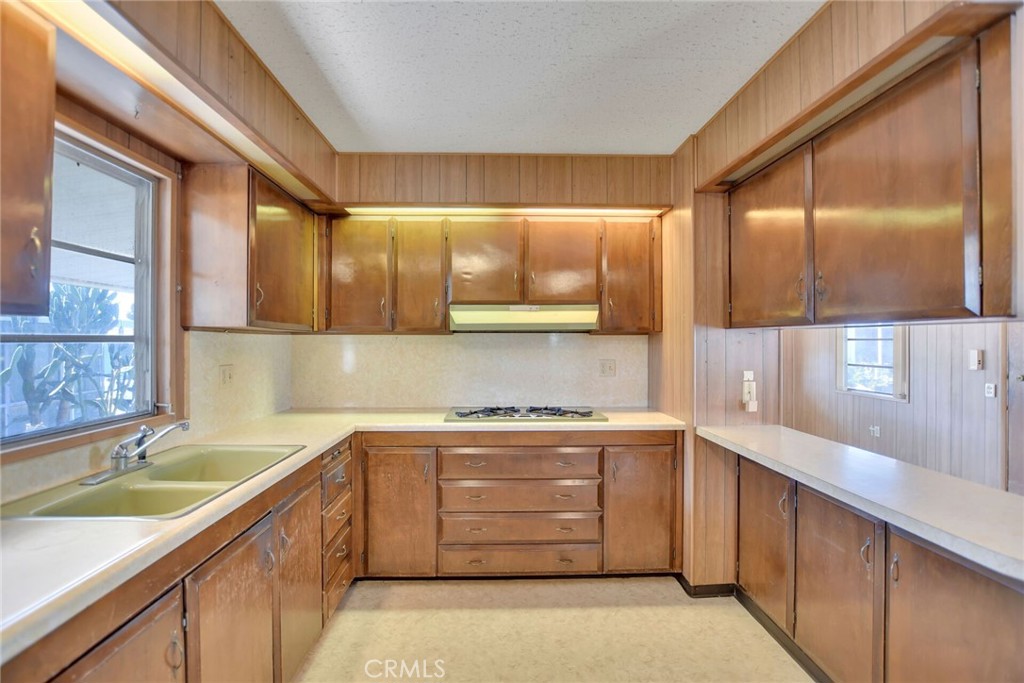 840 Foothill Blvd. 99