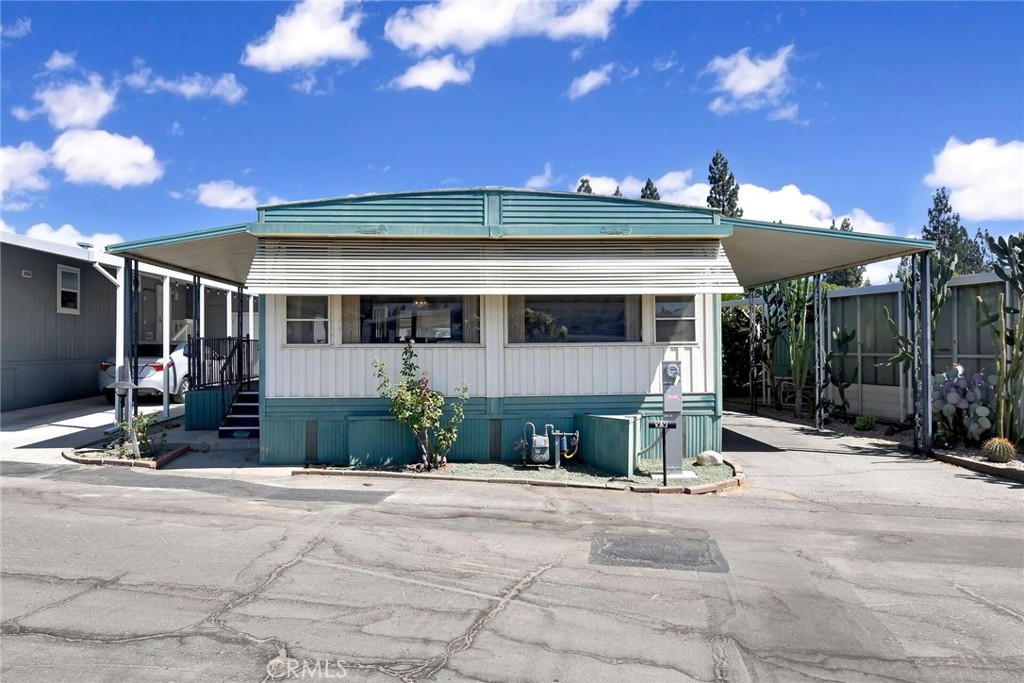 840 Foothill Blvd. 99