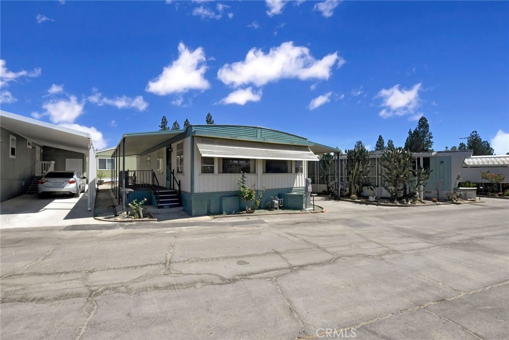 840 Foothill Blvd. 99