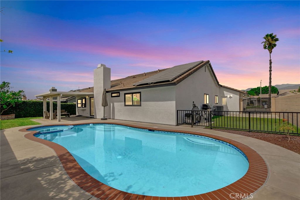 1132 E Plymouth Street