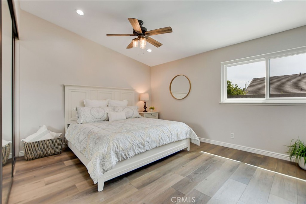 1132 E Plymouth Street