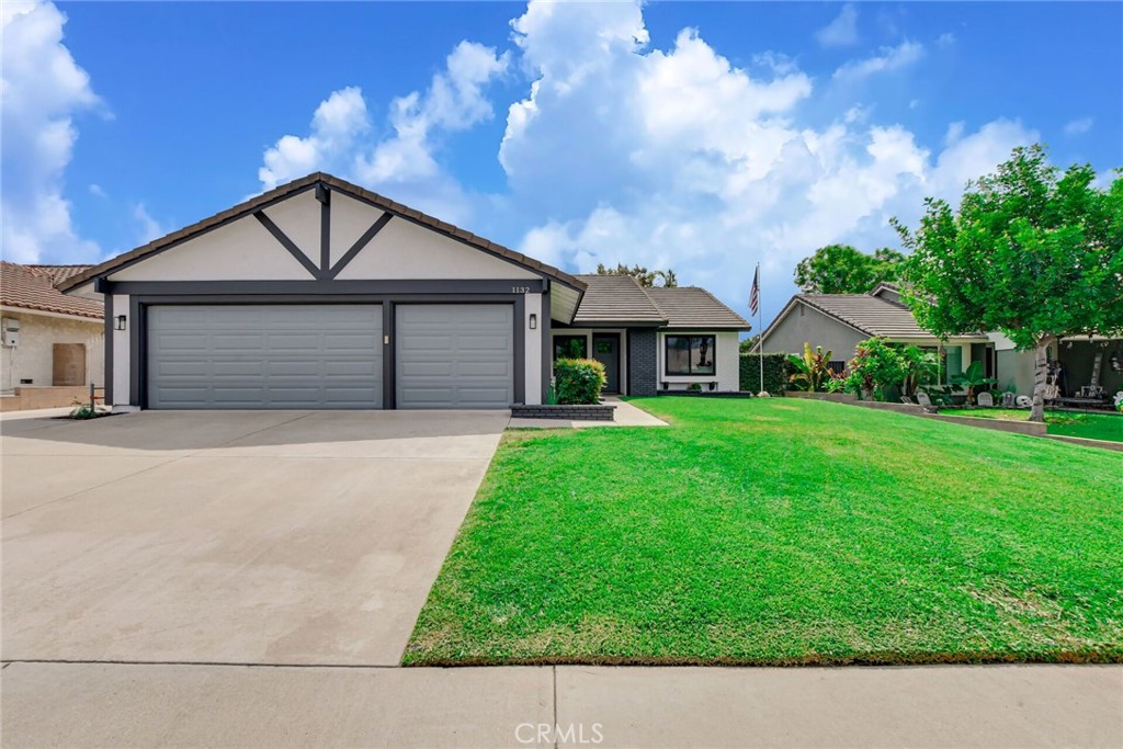 1132 E Plymouth Street