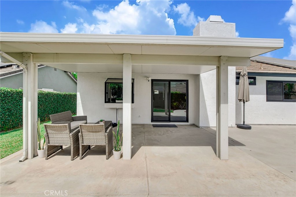 1132 E Plymouth Street