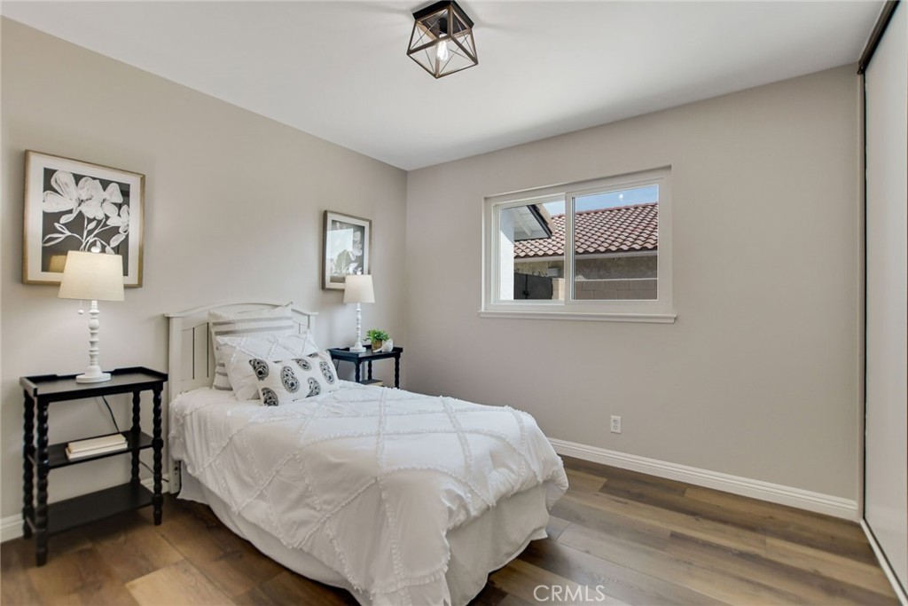 1132 E Plymouth Street