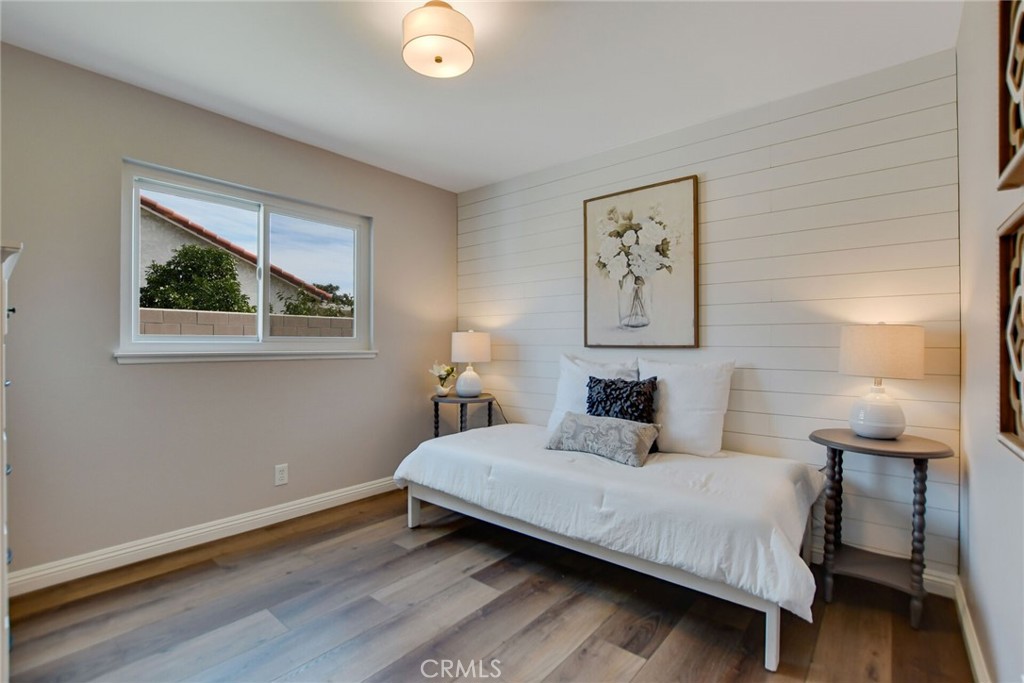 1132 E Plymouth Street