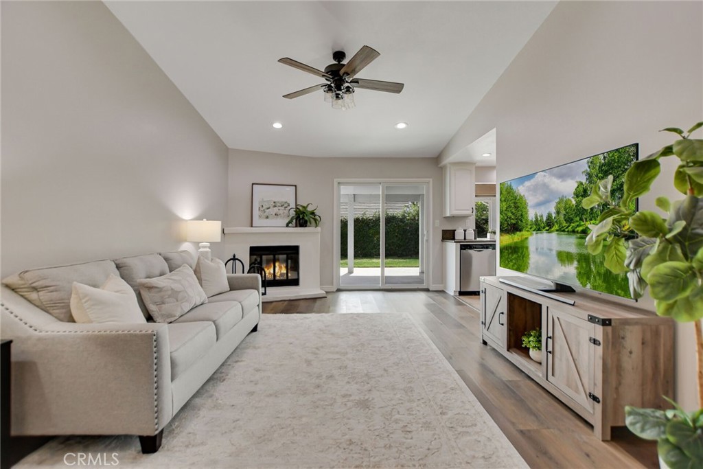 1132 E Plymouth Street