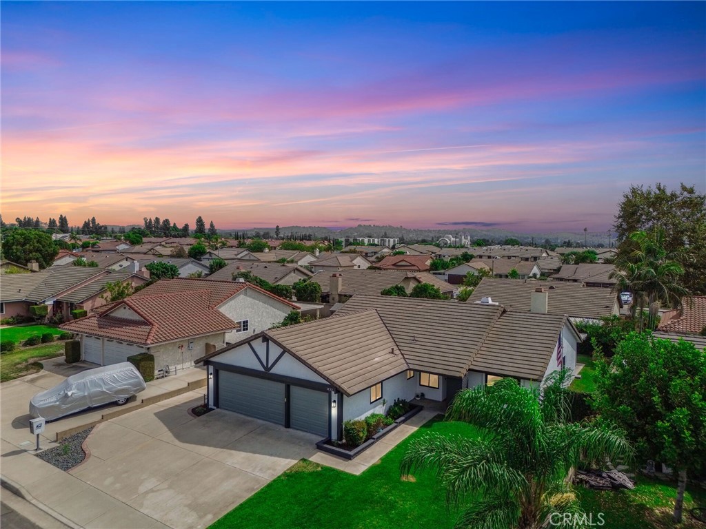 1132 E Plymouth Street