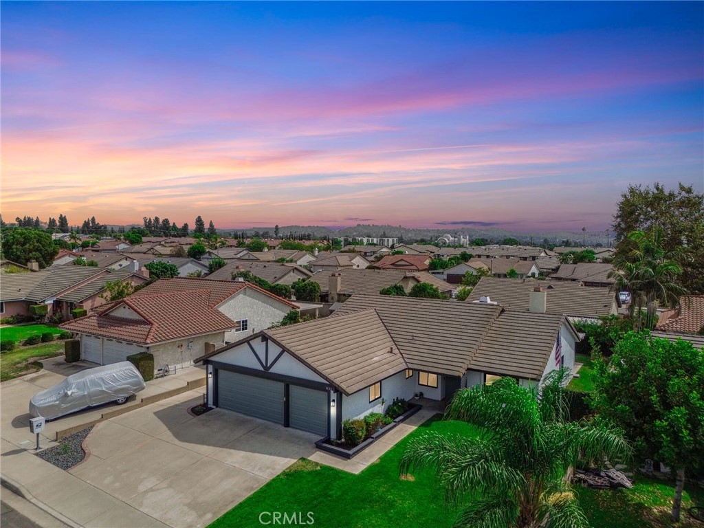 1132 E Plymouth Street