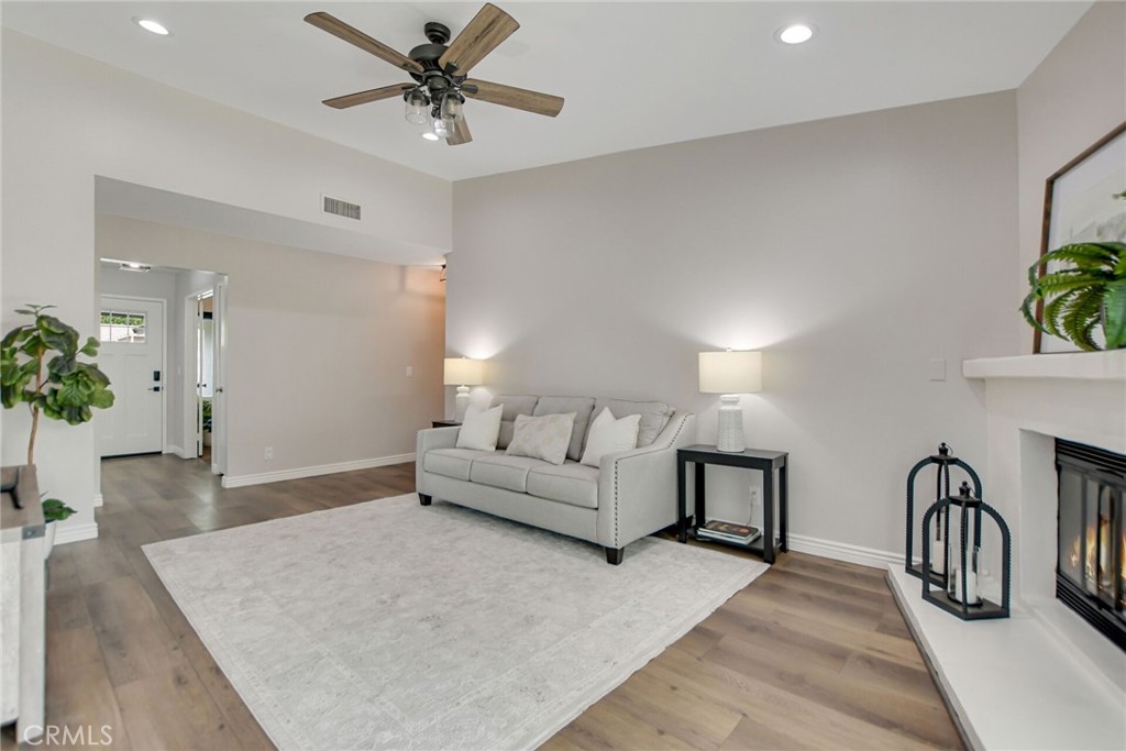 1132 E Plymouth Street