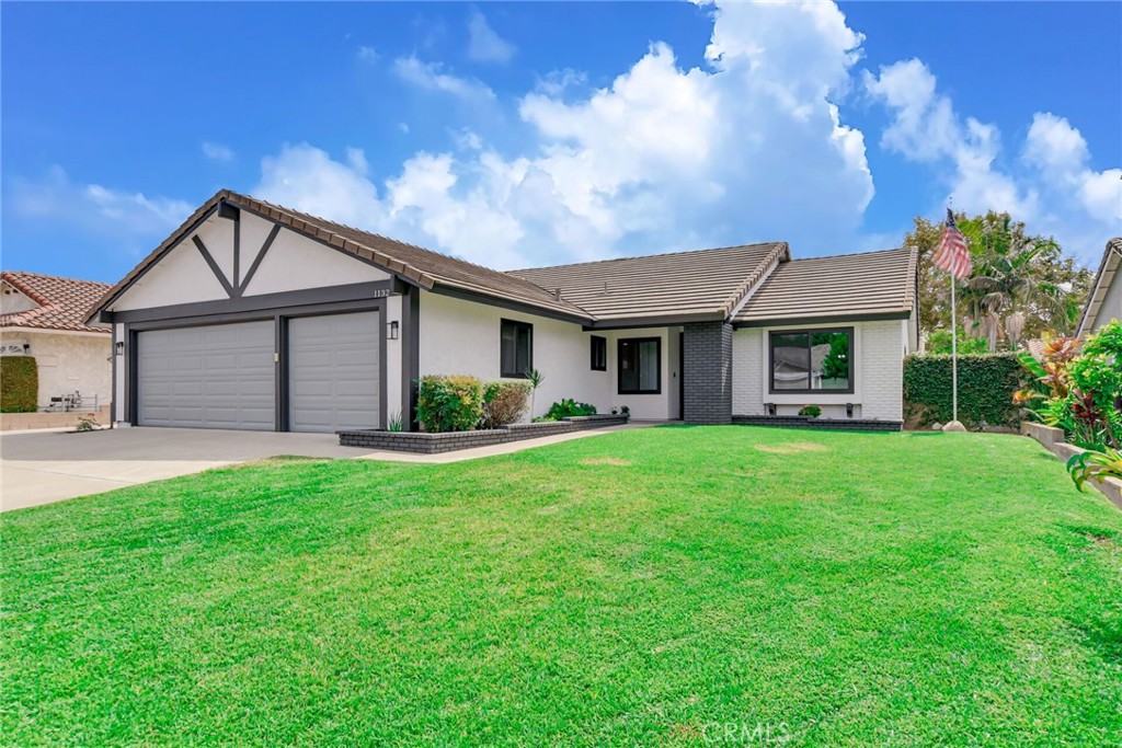 1132 E Plymouth Street