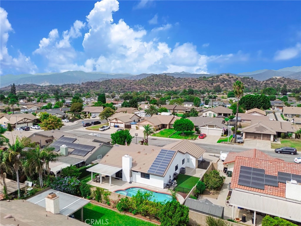 1132 E Plymouth Street