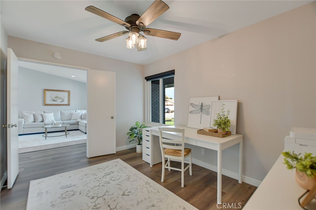 1132 E Plymouth Street