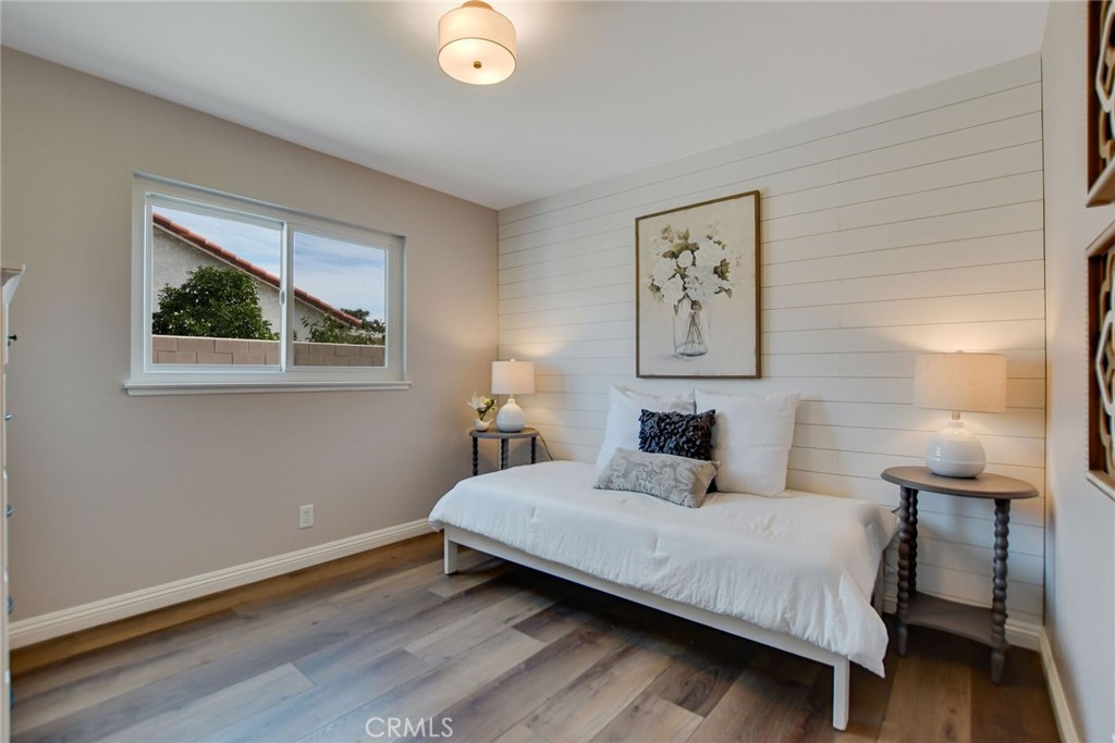 1132 E Plymouth Street