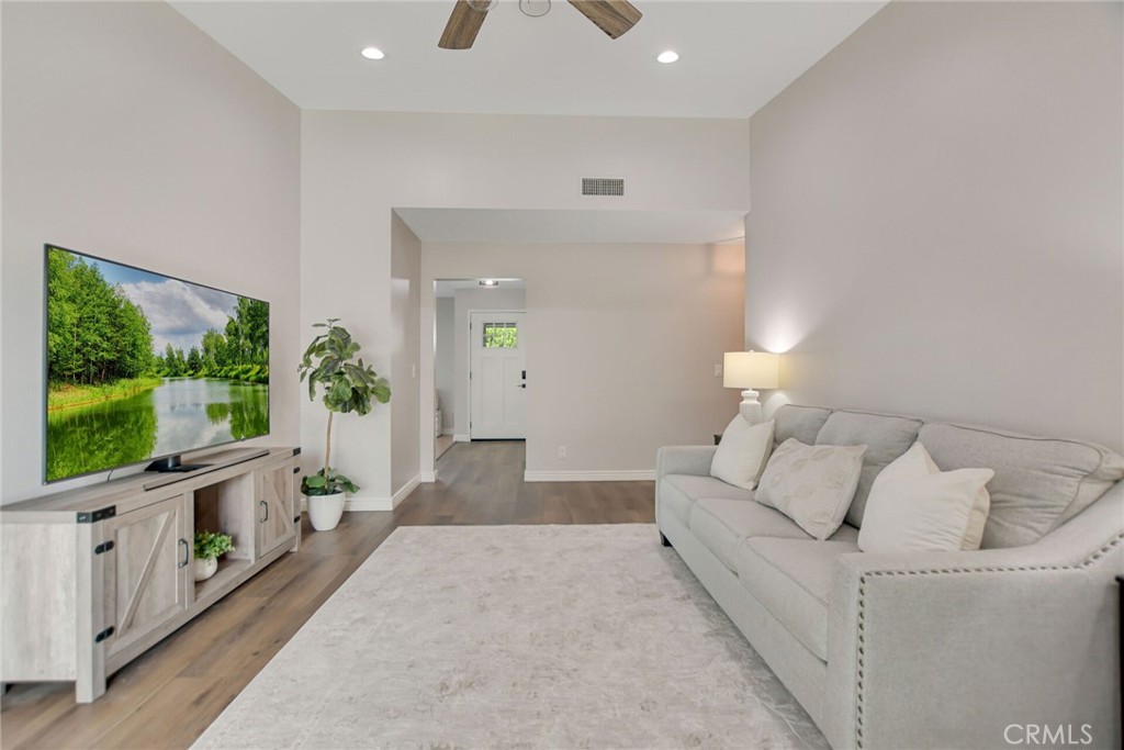 1132 E Plymouth Street