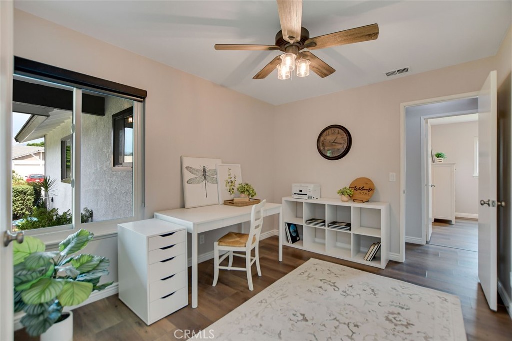 1132 E Plymouth Street