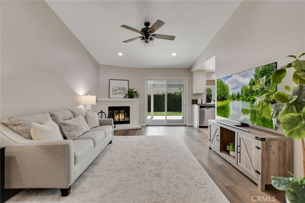 1132 E Plymouth Street