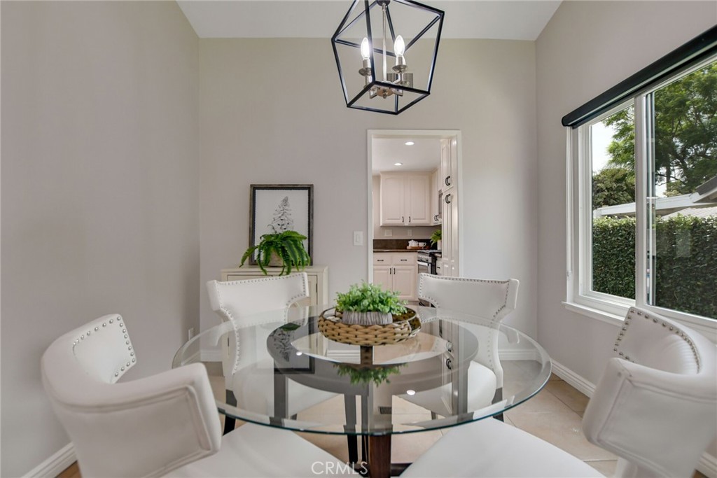 1132 E Plymouth Street